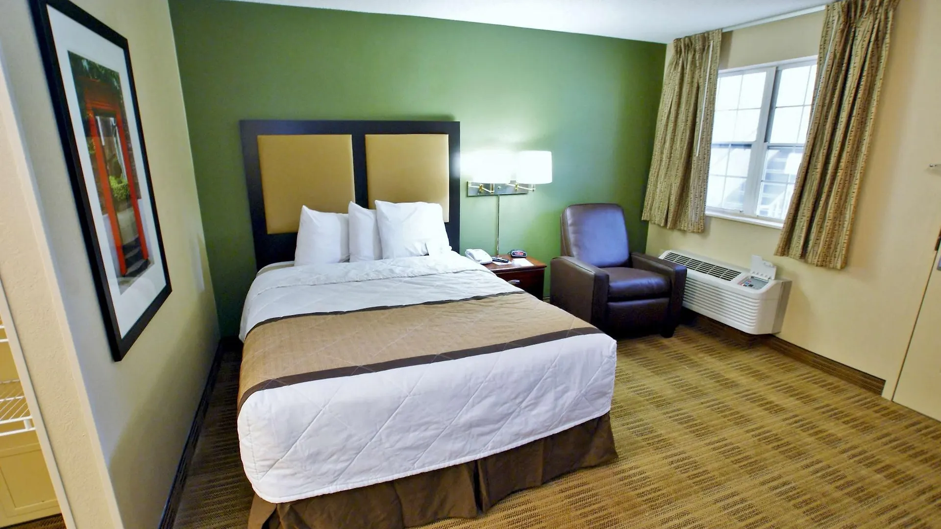 Extended Stay America Suites - Virginia Beach - Independence Blvd Hotel
